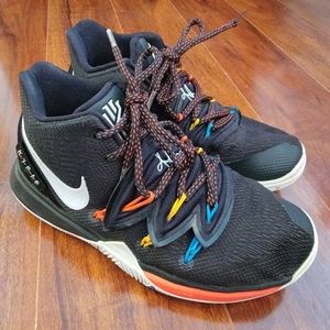Kyrie Nike Basketball Shoes. Friends' edition.